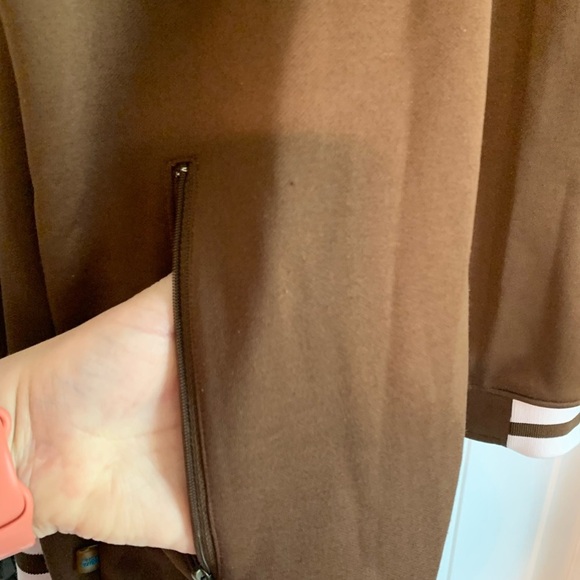 Vintage Authentic Rocawear Brown & White Diagonal Mesh Windbreaker, [Sz 3XL] - Picture 6 of 15